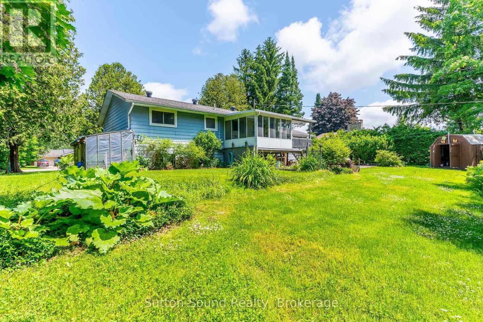 












17 FRONT STREET

,
South Bruce Peninsula,




Ontario
N0H1P0

