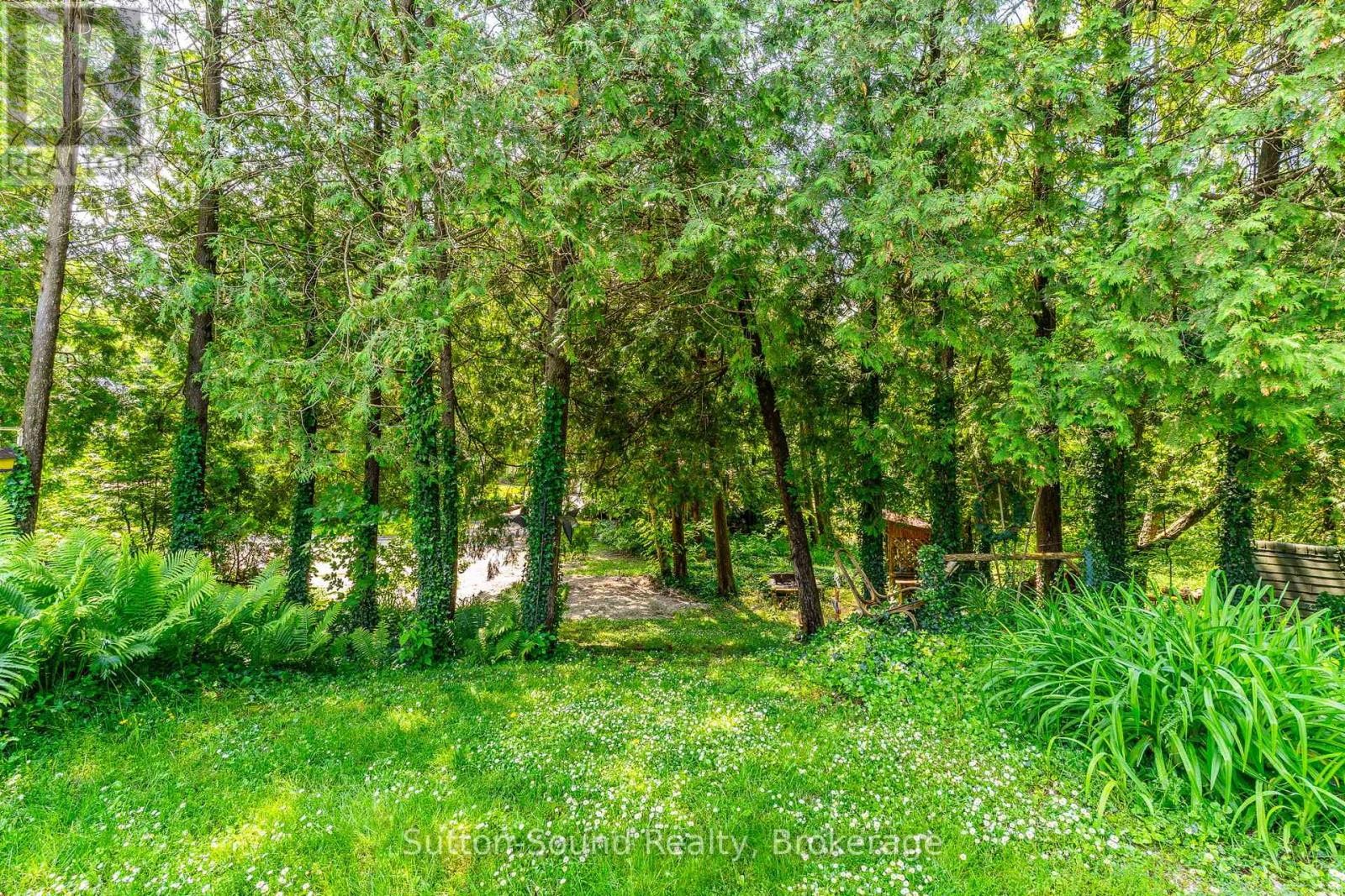 












17 FRONT STREET

,
South Bruce Peninsula,




Ontario
N0H1P0

