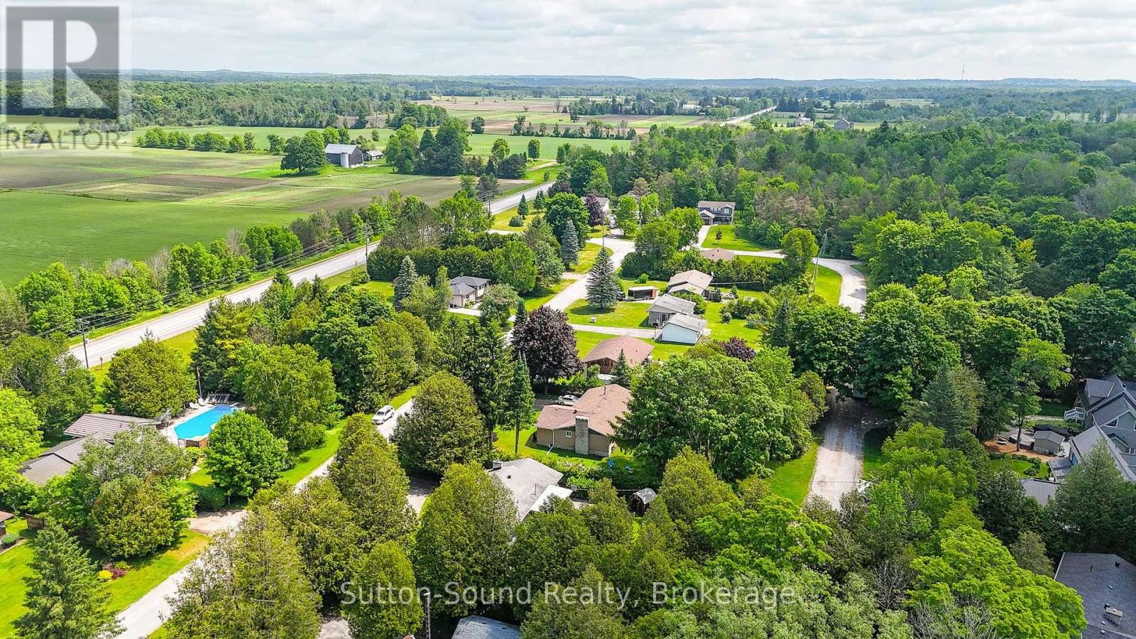 












17 FRONT STREET

,
South Bruce Peninsula,




Ontario
N0H1P0

