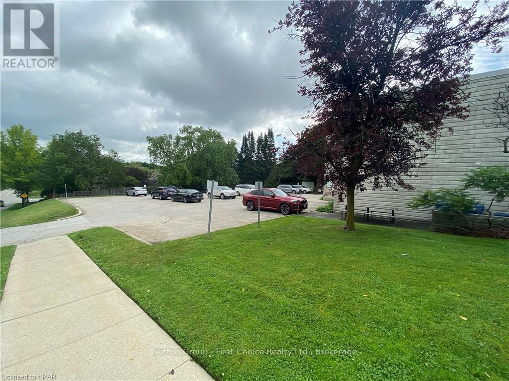 












201 - 386 CAMBRIA STREET

,
Stratford,




Ontario
N5A1J4


