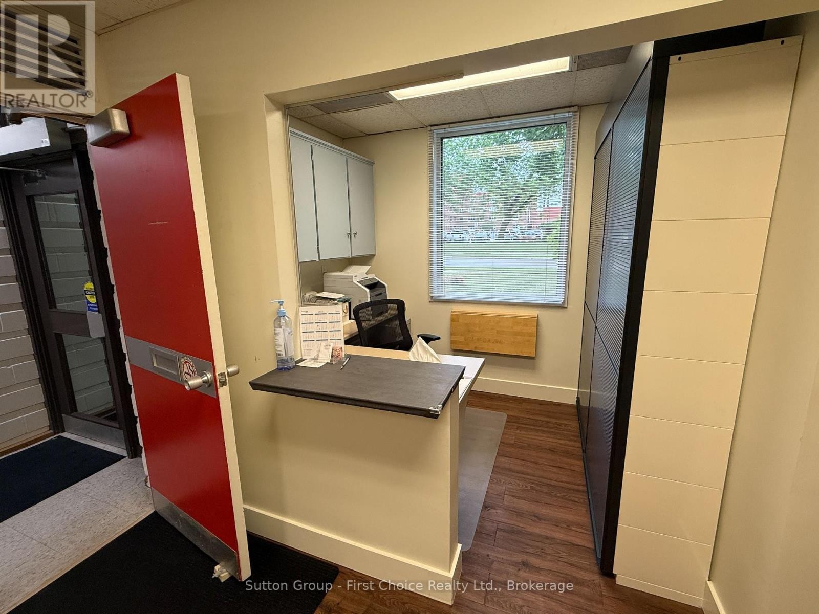 












201 - 386 CAMBRIA STREET

,
Stratford,




Ontario
N5A1J4

