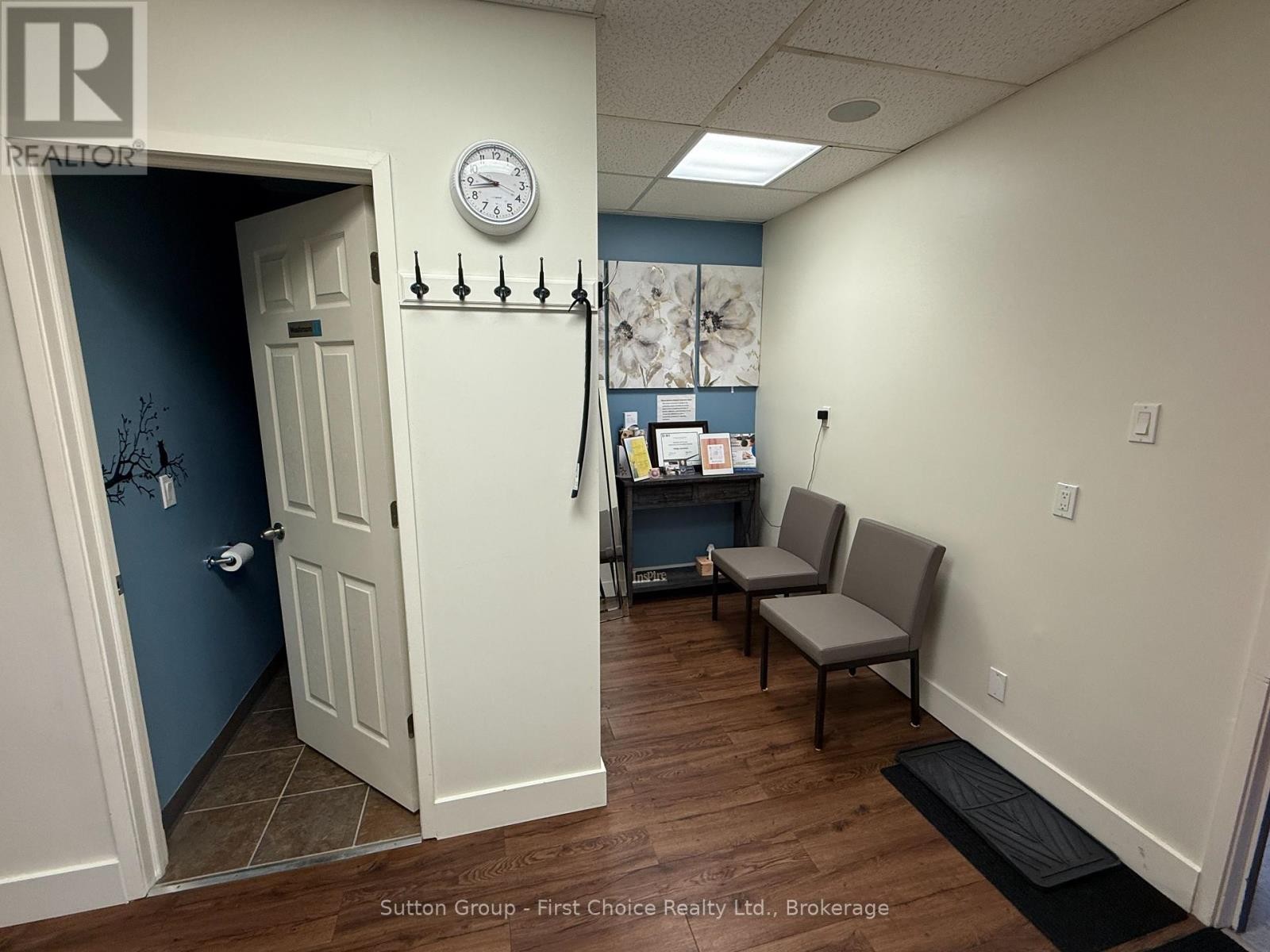 












201 - 386 CAMBRIA STREET

,
Stratford,




Ontario
N5A1J4

