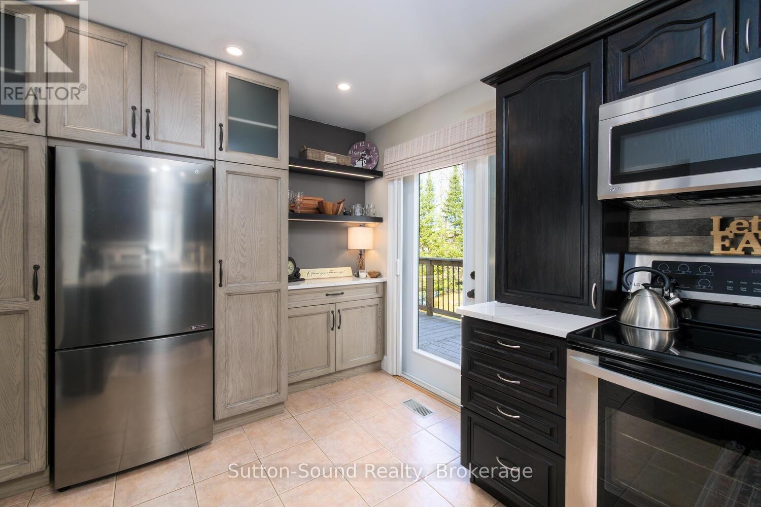 












134 LAKEVIEW DRIVE

,
Georgian Bluffs,




Ontario
N0H2T0


