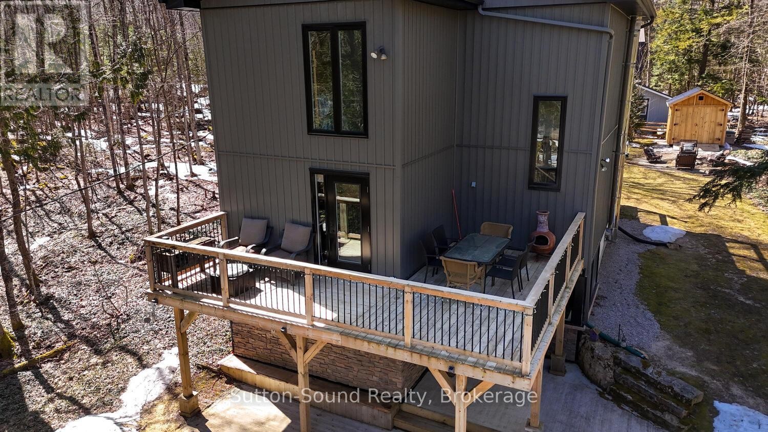 












134 LAKEVIEW DRIVE

,
Georgian Bluffs,




Ontario
N0H2T0

