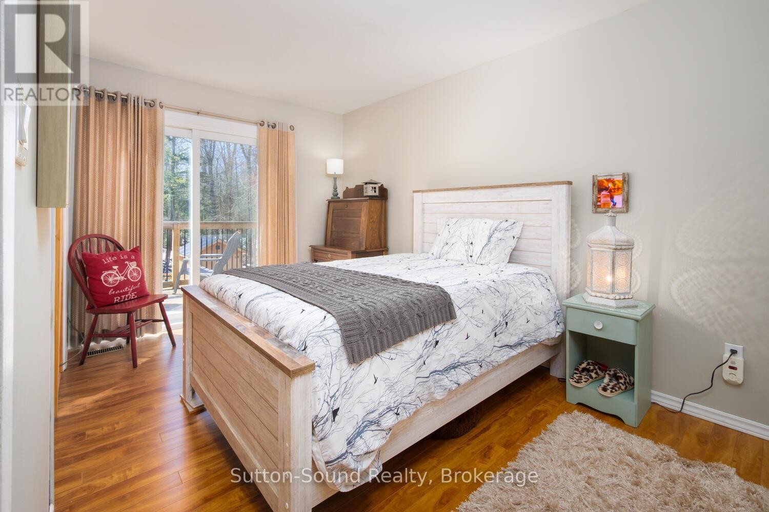 












134 LAKEVIEW DRIVE

,
Georgian Bluffs,




Ontario
N0H2T0

