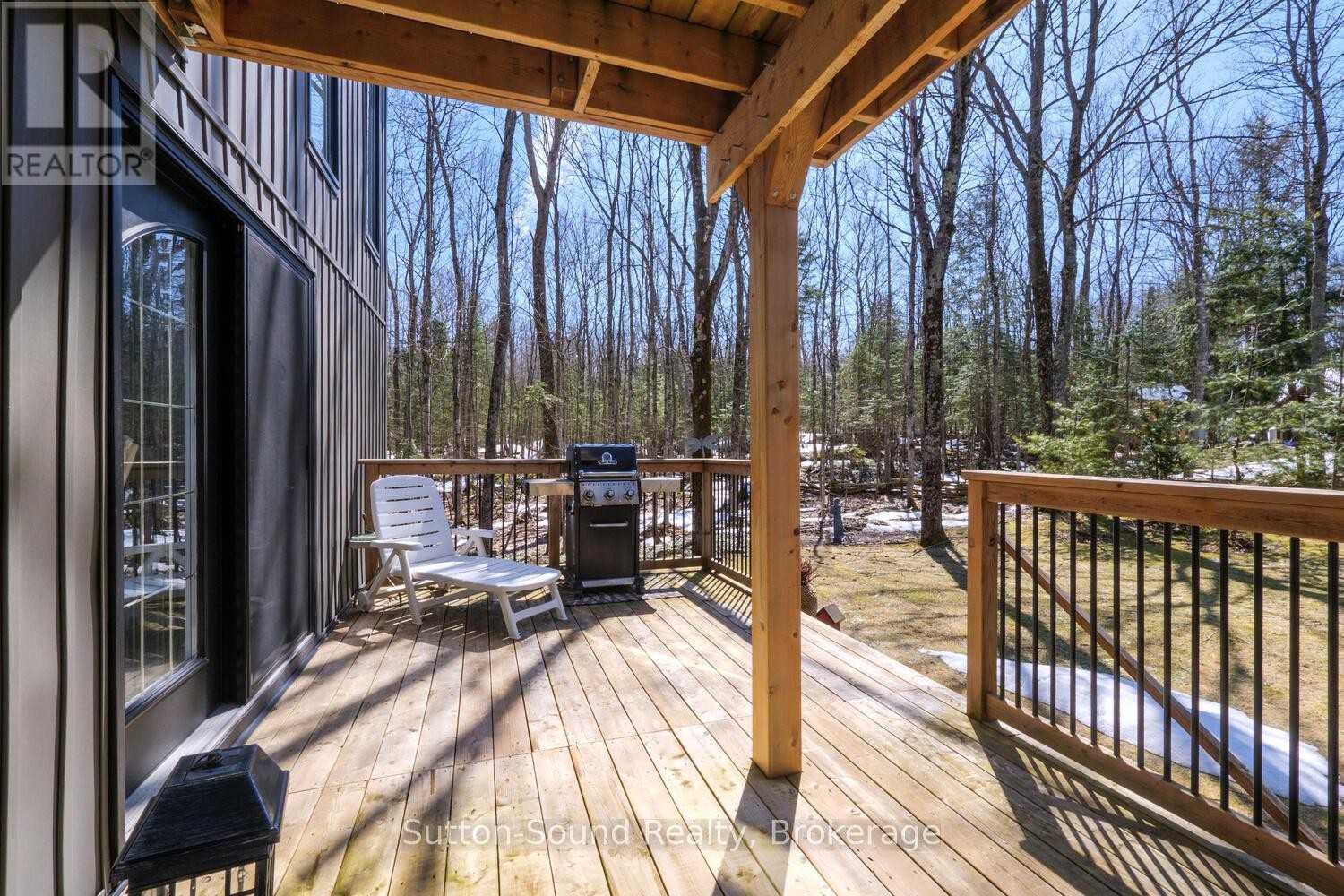 












134 LAKEVIEW DRIVE

,
Georgian Bluffs,




Ontario
N0H2T0

