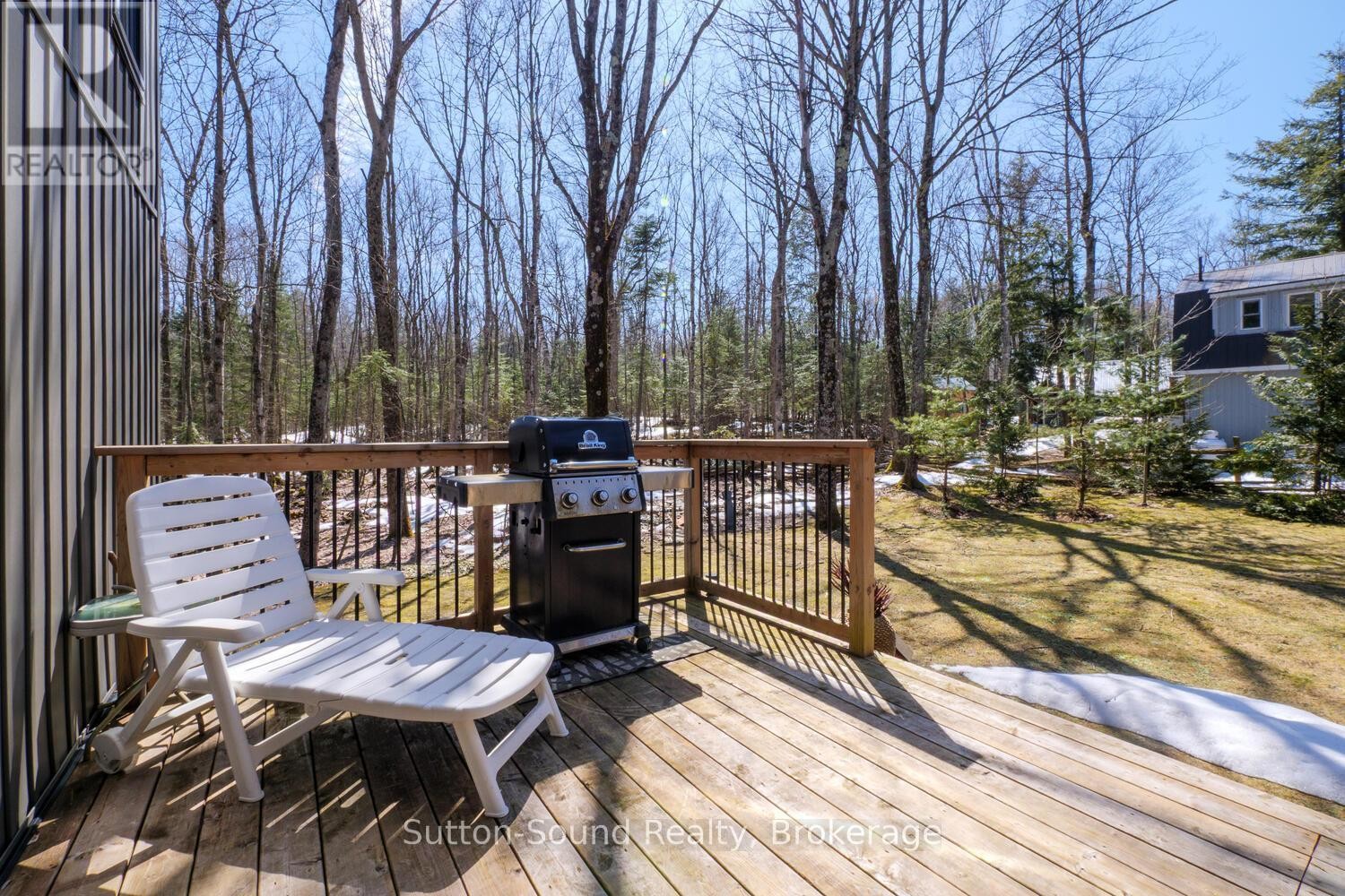 












134 LAKEVIEW DRIVE

,
Georgian Bluffs,




Ontario
N0H2T0


