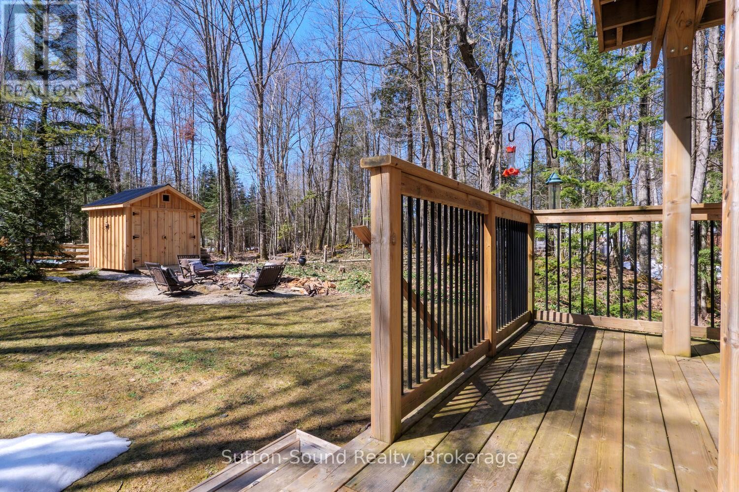 












134 LAKEVIEW DRIVE

,
Georgian Bluffs,




Ontario
N0H2T0

