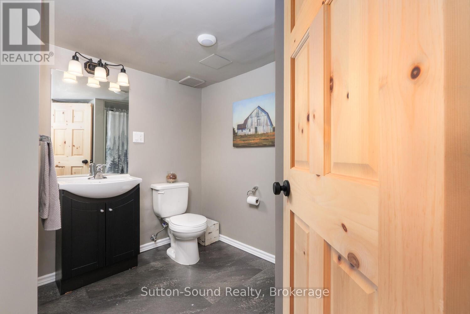 












134 LAKEVIEW DRIVE

,
Georgian Bluffs,




Ontario
N0H2T0

