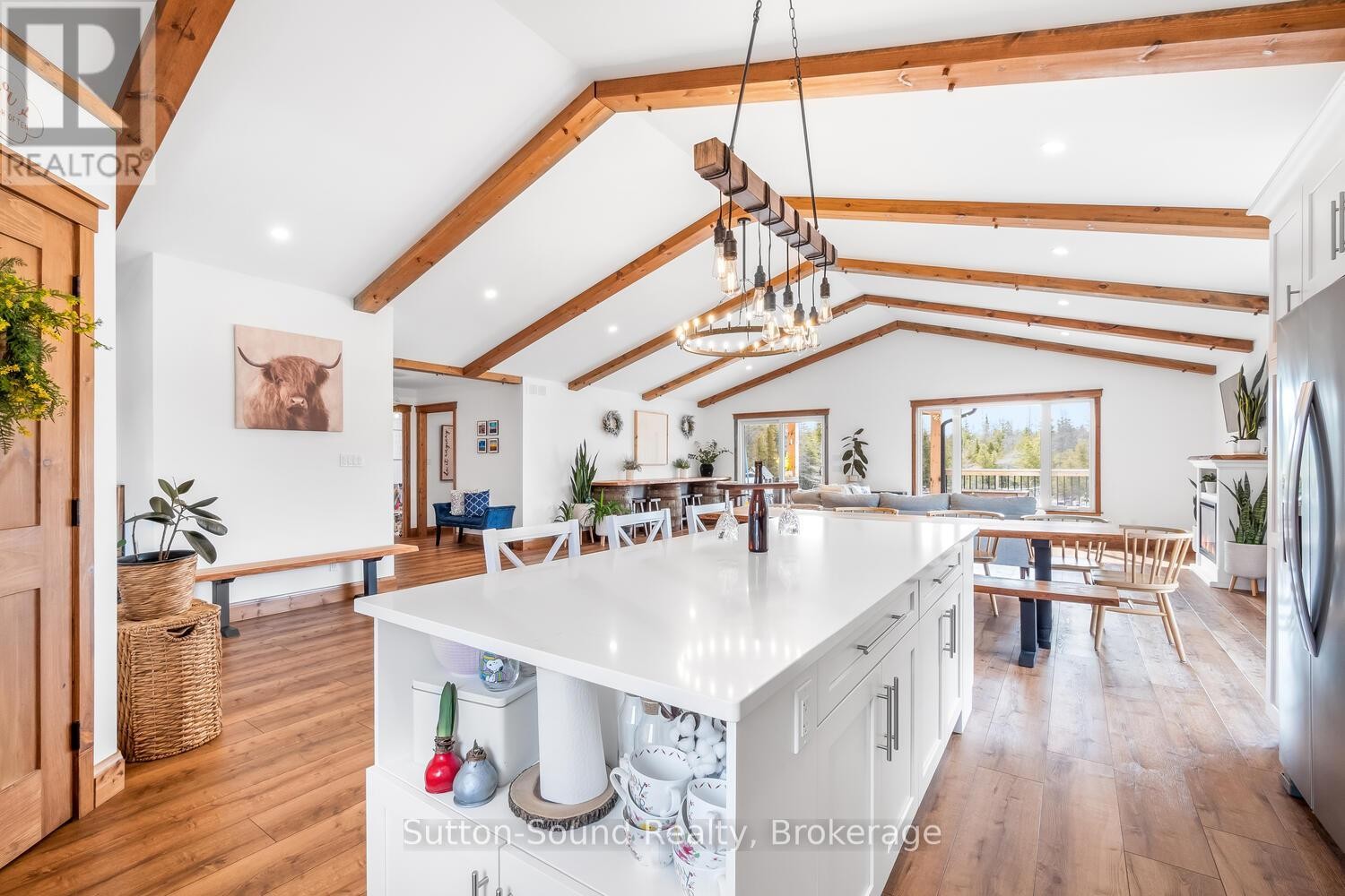 












107 WHISKEY HARBOUR ROAD

,
Northern Bruce Peninsula,




Ontario
N0H2T0

