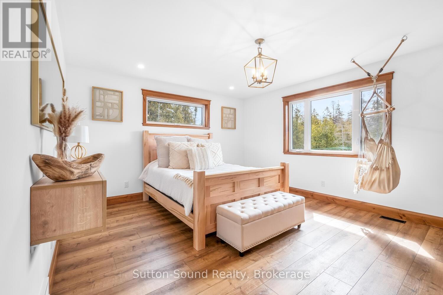 












107 WHISKEY HARBOUR ROAD

,
Northern Bruce Peninsula,




Ontario
N0H2T0

