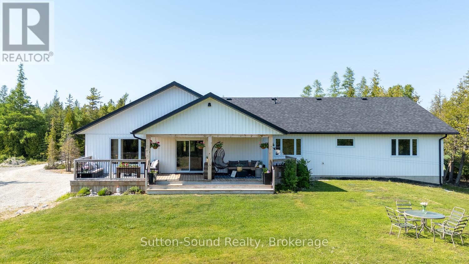 












107 WHISKEY HARBOUR ROAD

,
Northern Bruce Peninsula,




Ontario
N0H2T0

