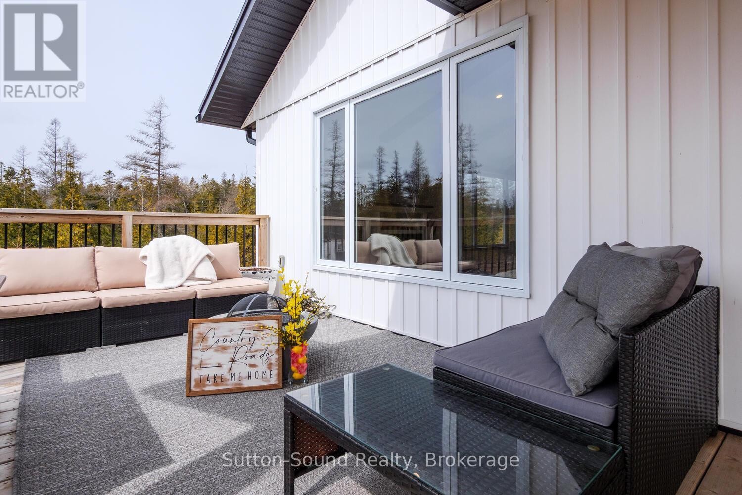 












107 WHISKEY HARBOUR ROAD

,
Northern Bruce Peninsula,




Ontario
N0H2T0

