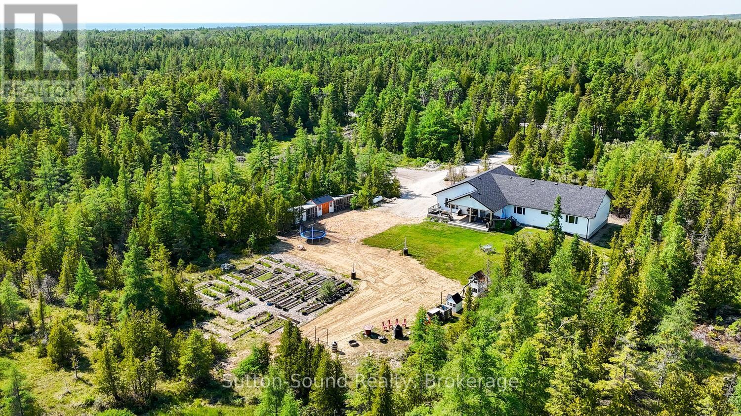 












107 WHISKEY HARBOUR ROAD

,
Northern Bruce Peninsula,




Ontario
N0H2T0

