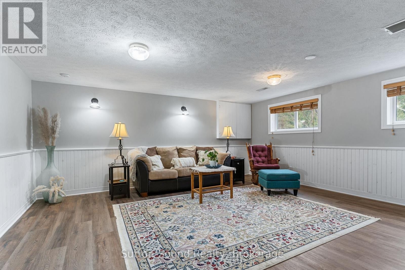 












403 SIMCOE AVENUE

,
South Bruce Peninsula,




Ontario
N0H2G0

