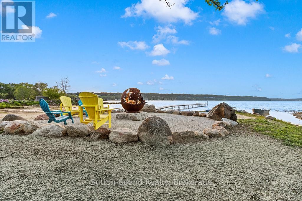 












202 - 535 ISAAC STREET

,
South Bruce Peninsula,




Ontario
N0H2T0

