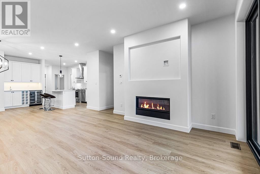 












202 - 535 ISAAC STREET

,
South Bruce Peninsula,




Ontario
N0H2T0

