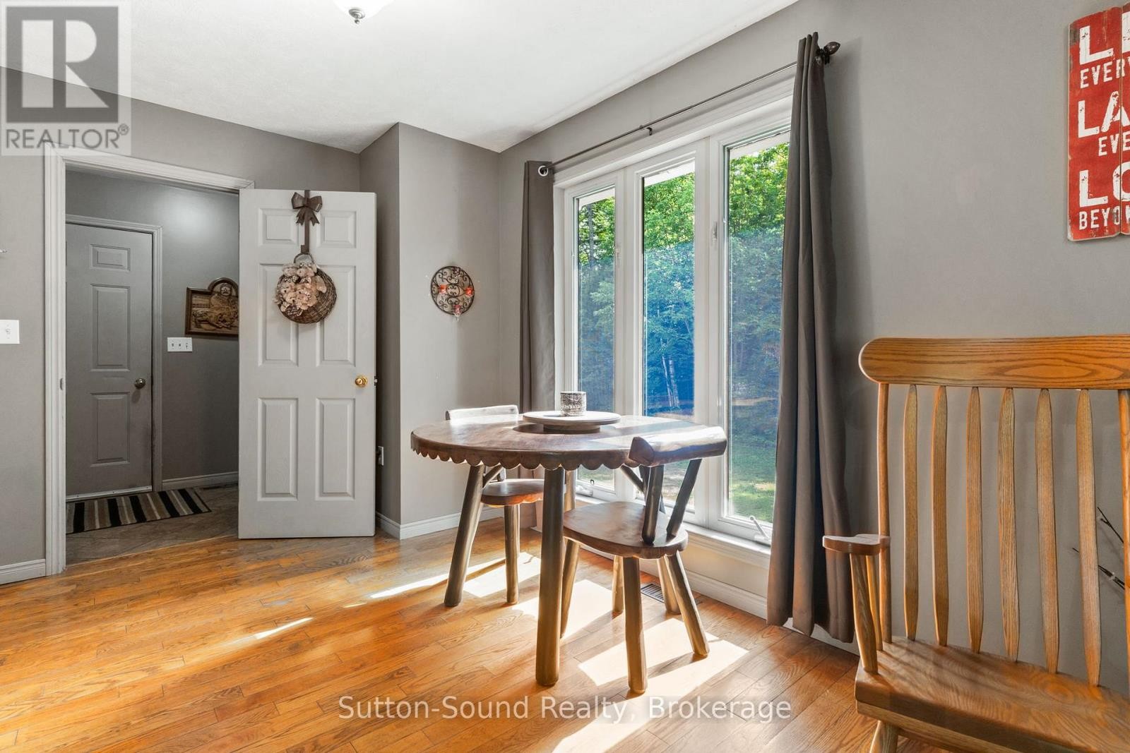 












275 CENTRE DIAGONAL ROAD

,
South Bruce Peninsula,




Ontario
N0H2T0


