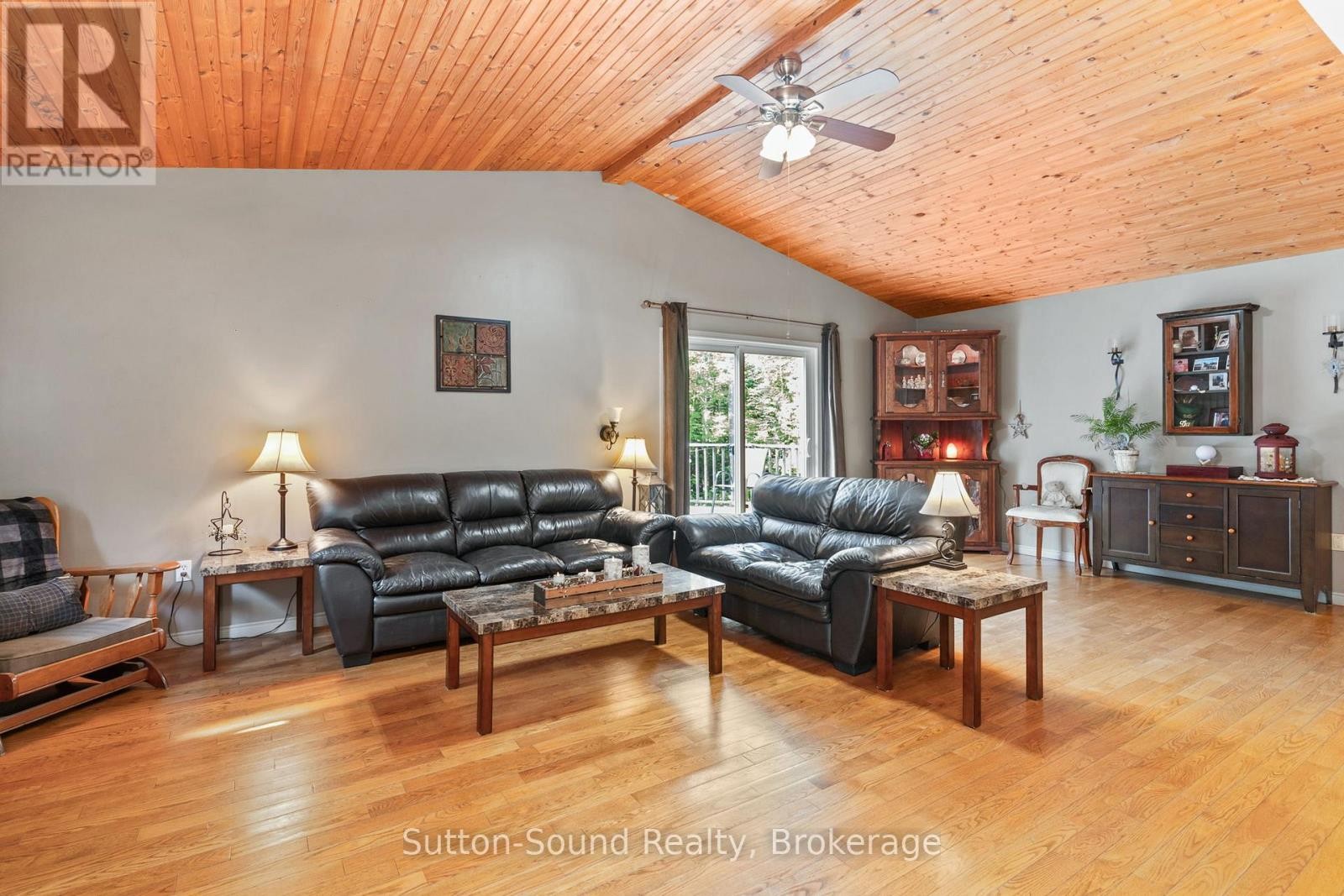 












275 CENTRE DIAGONAL ROAD

,
South Bruce Peninsula,




Ontario
N0H2T0


