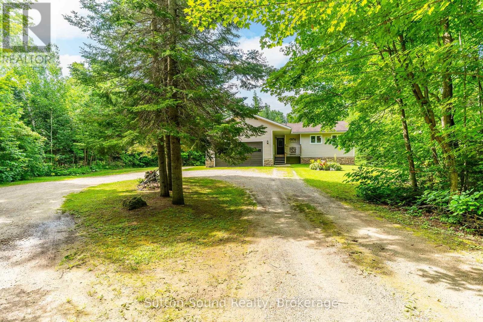 












275 CENTRE DIAGONAL ROAD

,
South Bruce Peninsula,




Ontario
N0H2T0

