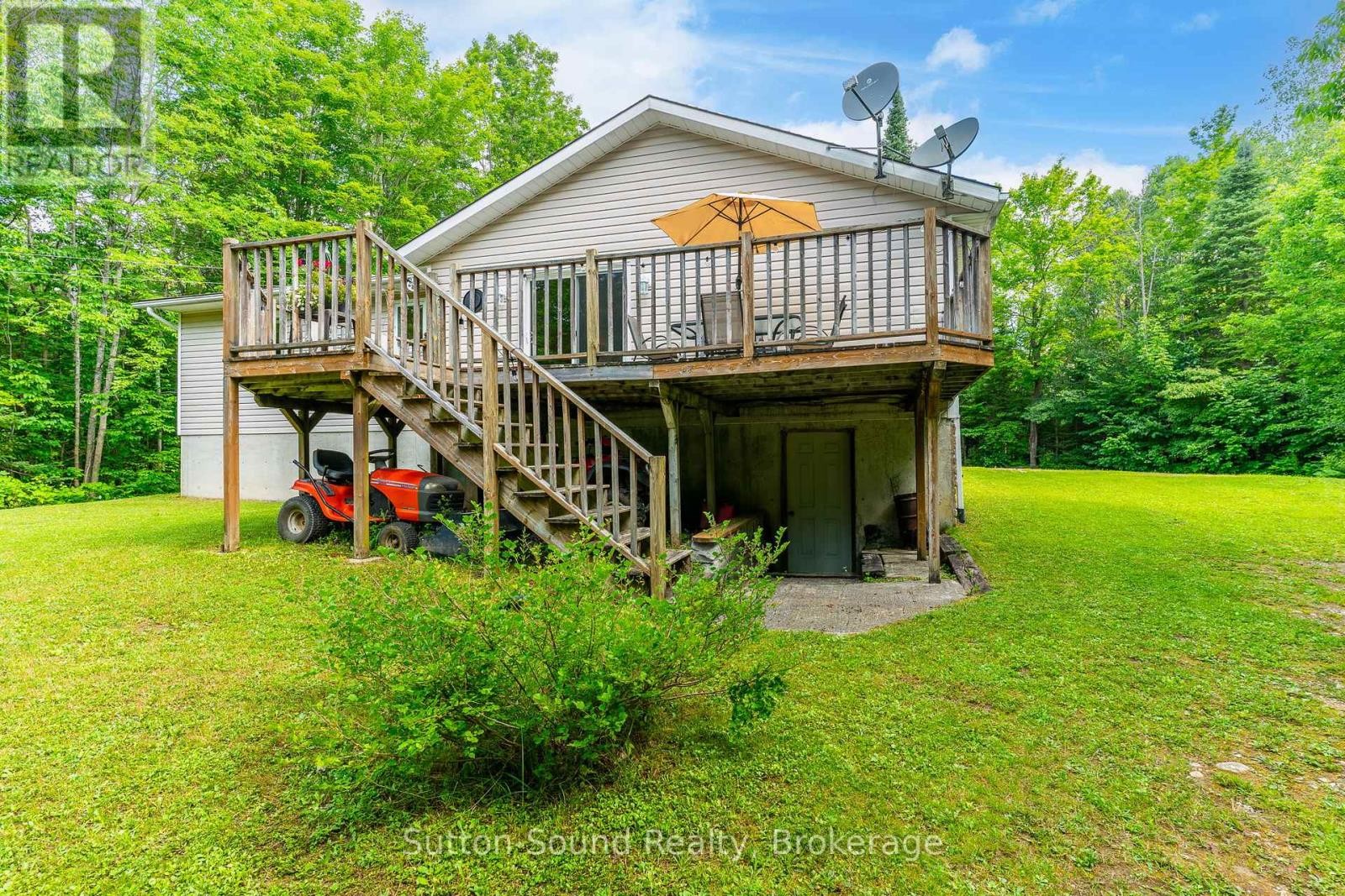 












275 CENTRE DIAGONAL ROAD

,
South Bruce Peninsula,




Ontario
N0H2T0

