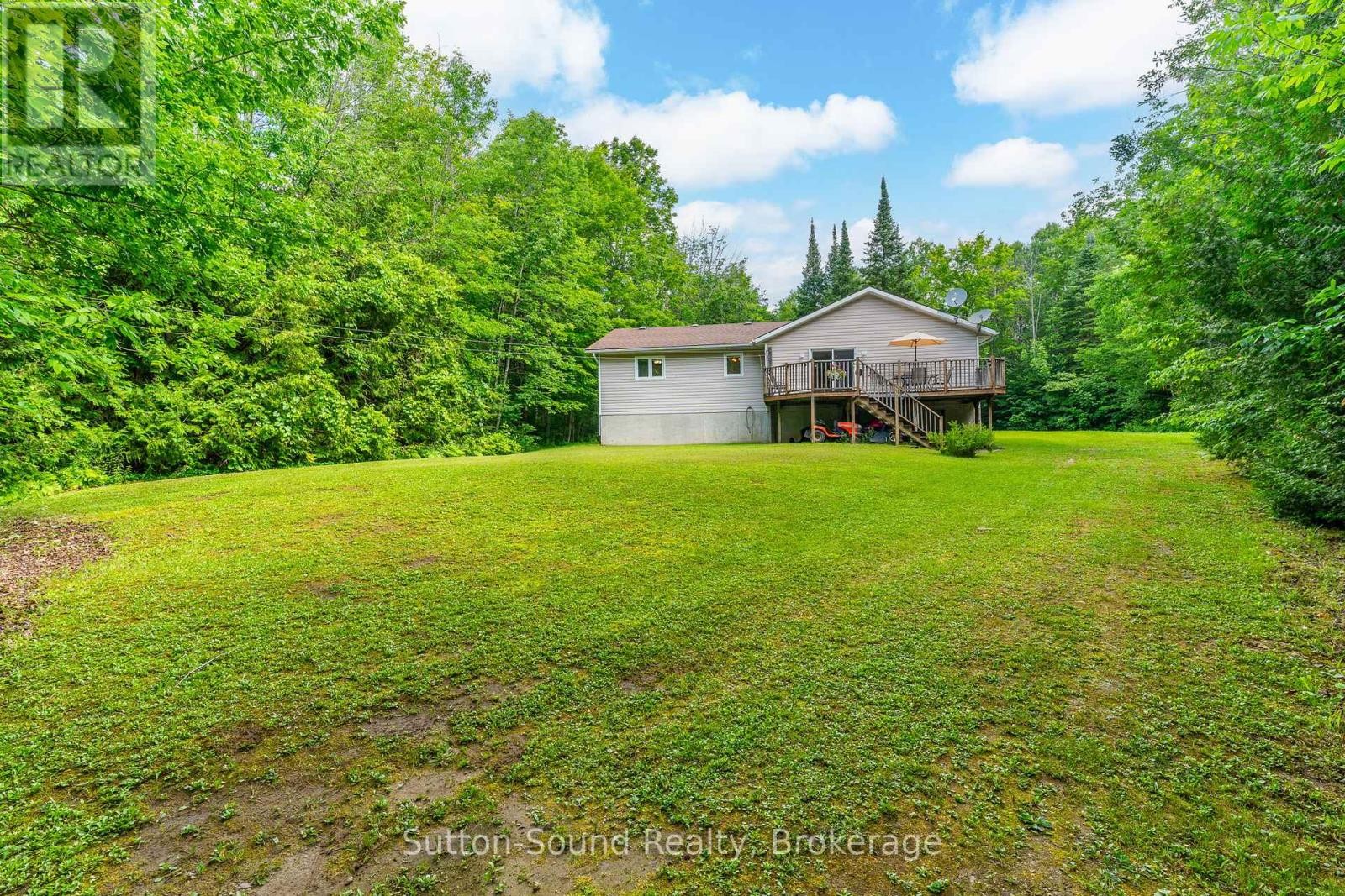 












275 CENTRE DIAGONAL ROAD

,
South Bruce Peninsula,




Ontario
N0H2T0

