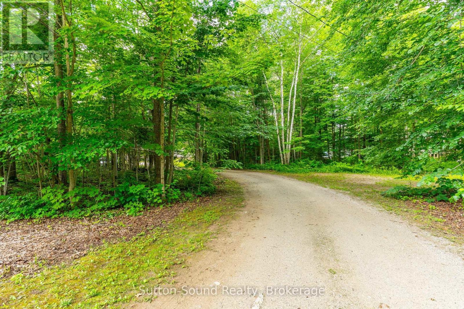 












275 CENTRE DIAGONAL ROAD

,
South Bruce Peninsula,




Ontario
N0H2T0

