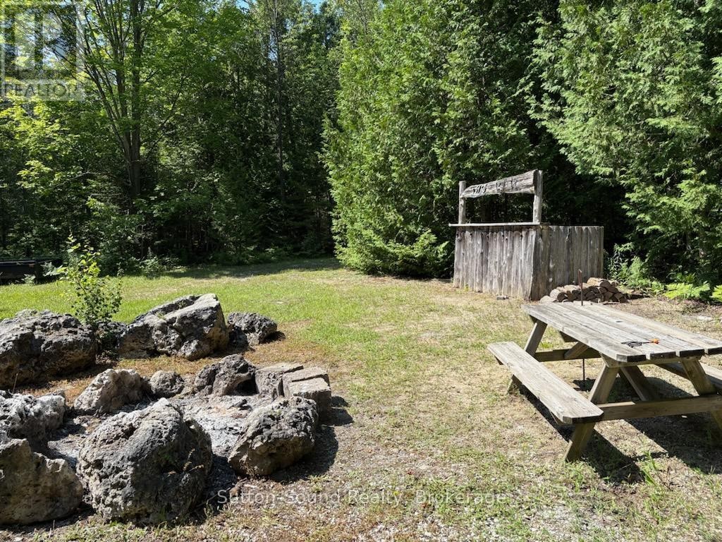 












275 CENTRE DIAGONAL ROAD

,
South Bruce Peninsula,




Ontario
N0H2T0

