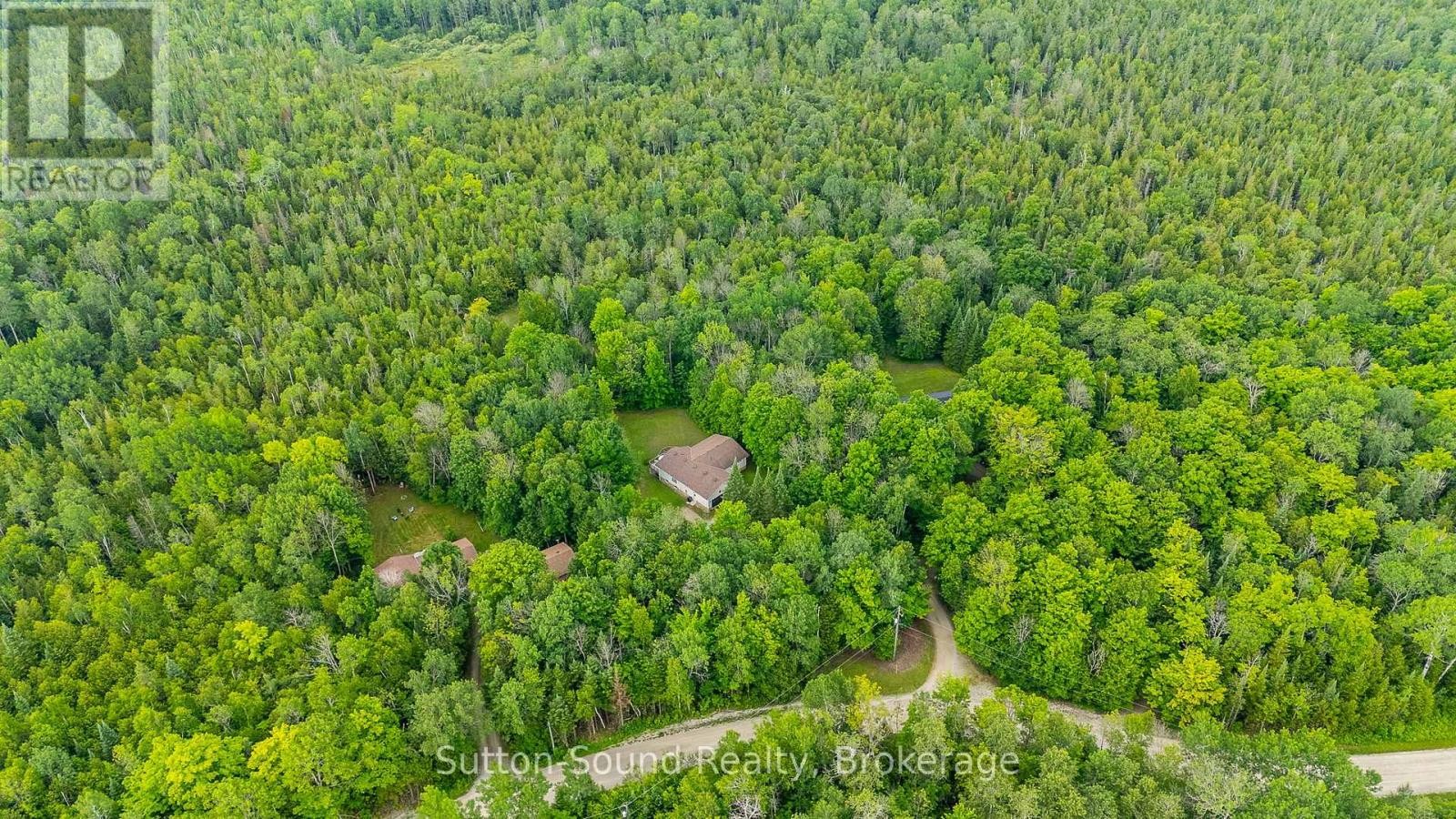 












275 CENTRE DIAGONAL ROAD

,
South Bruce Peninsula,




Ontario
N0H2T0

