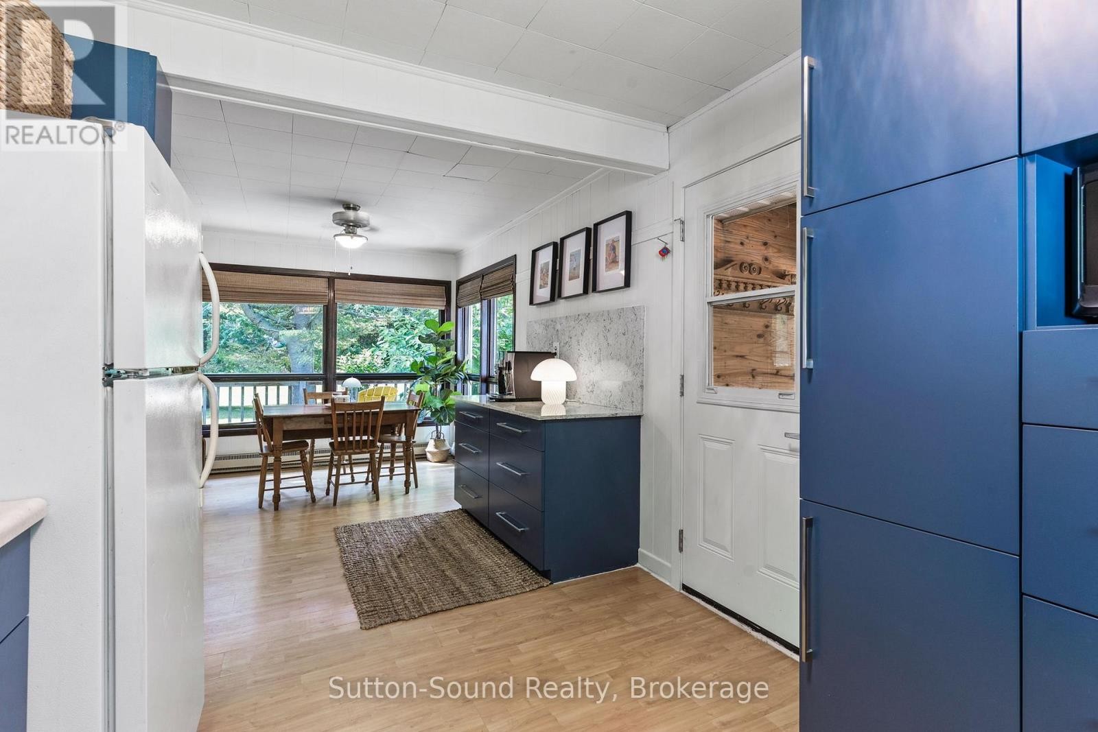 












29 AVELE ROAD

,
South Bruce Peninsula,




Ontario
N0H1X0

