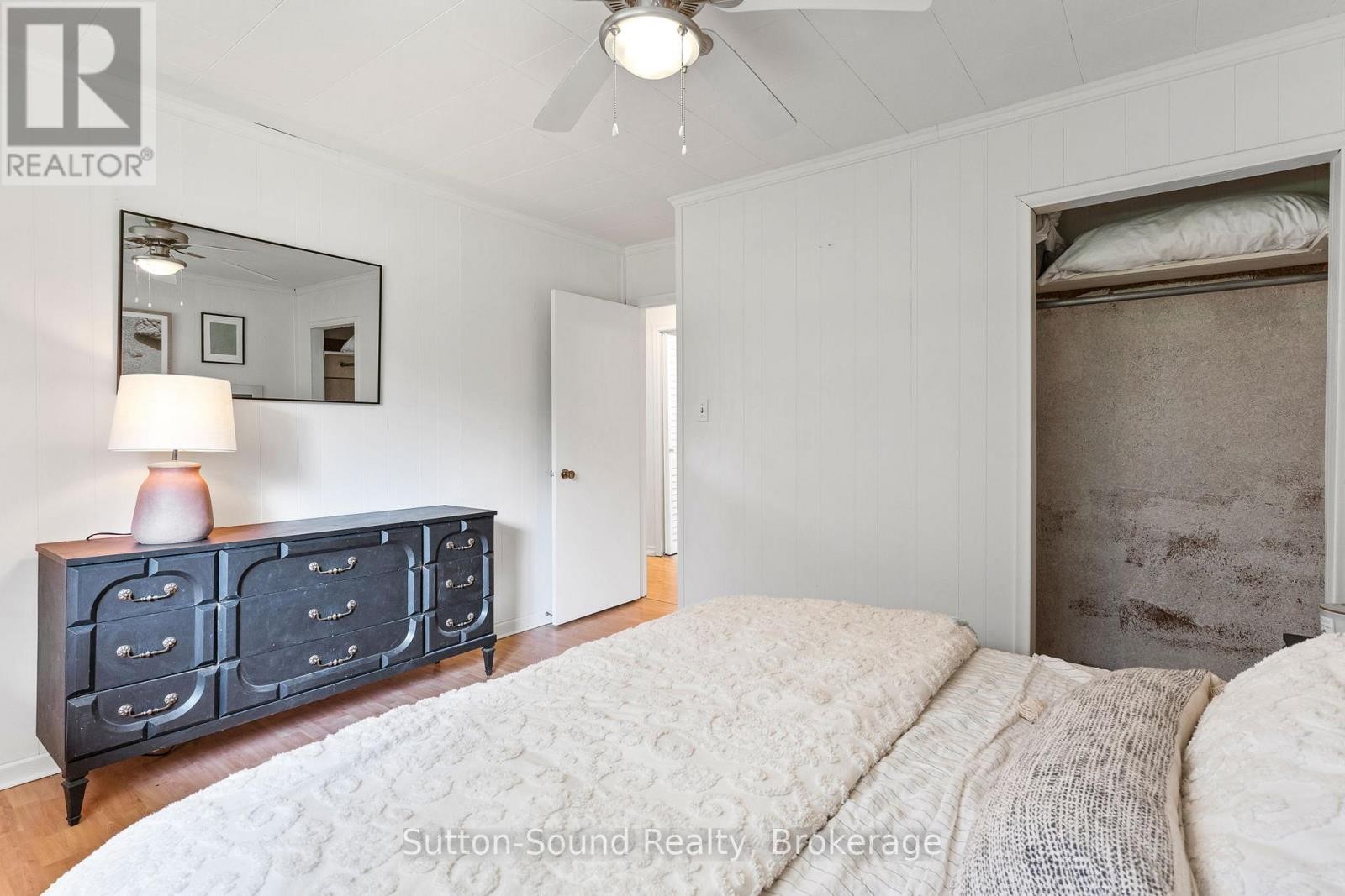 












29 AVELE ROAD

,
South Bruce Peninsula,




Ontario
N0H1X0

