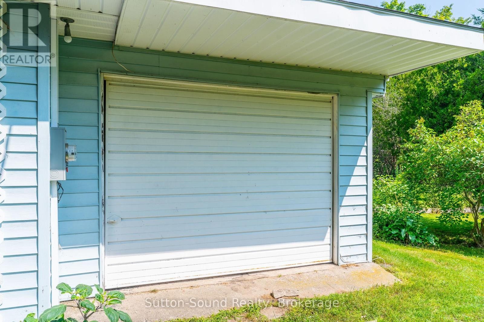 












29 AVELE ROAD

,
South Bruce Peninsula,




Ontario
N0H1X0

