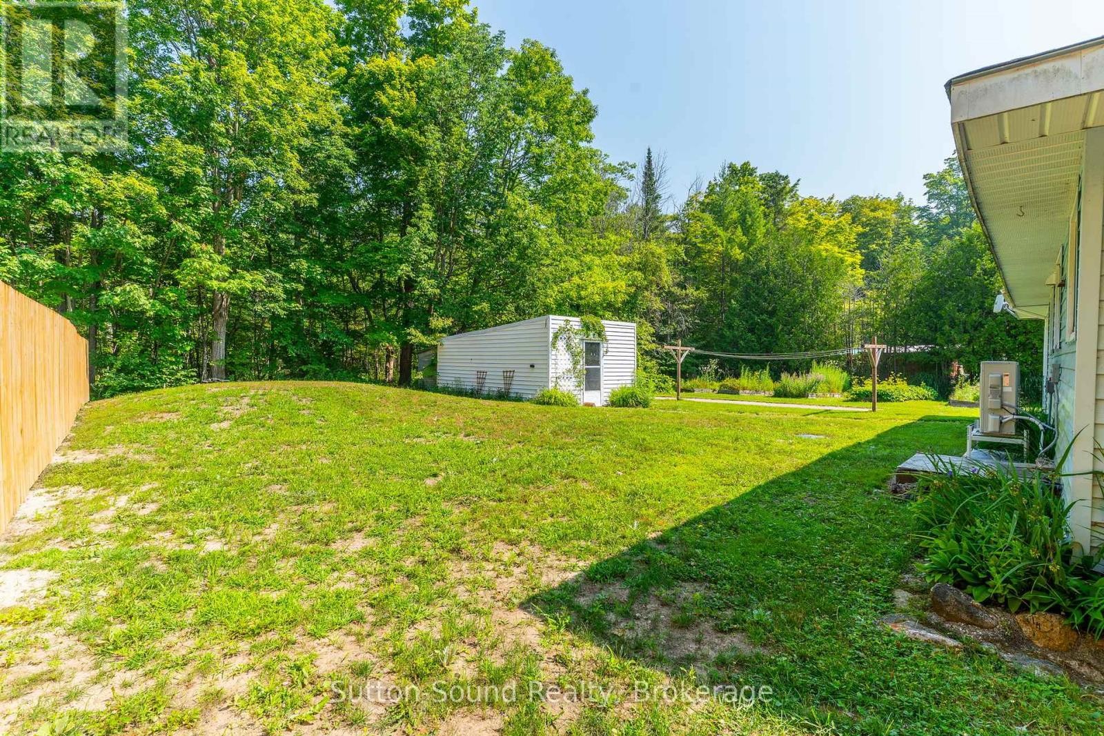 












29 AVELE ROAD

,
South Bruce Peninsula,




Ontario
N0H1X0

