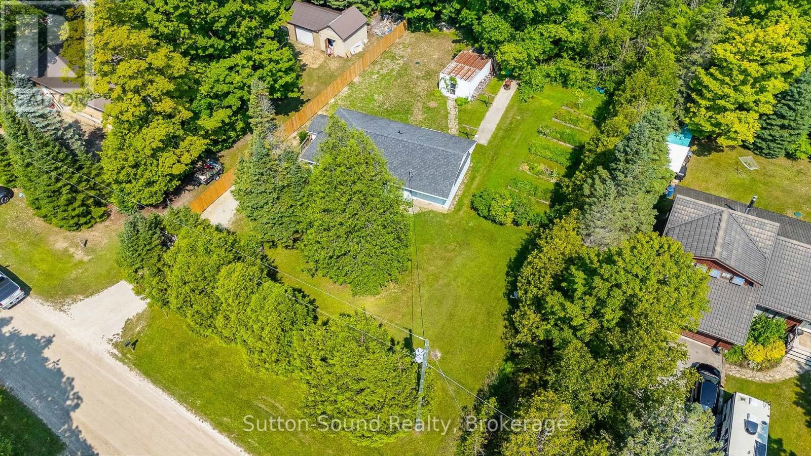 












29 AVELE ROAD

,
South Bruce Peninsula,




Ontario
N0H1X0

