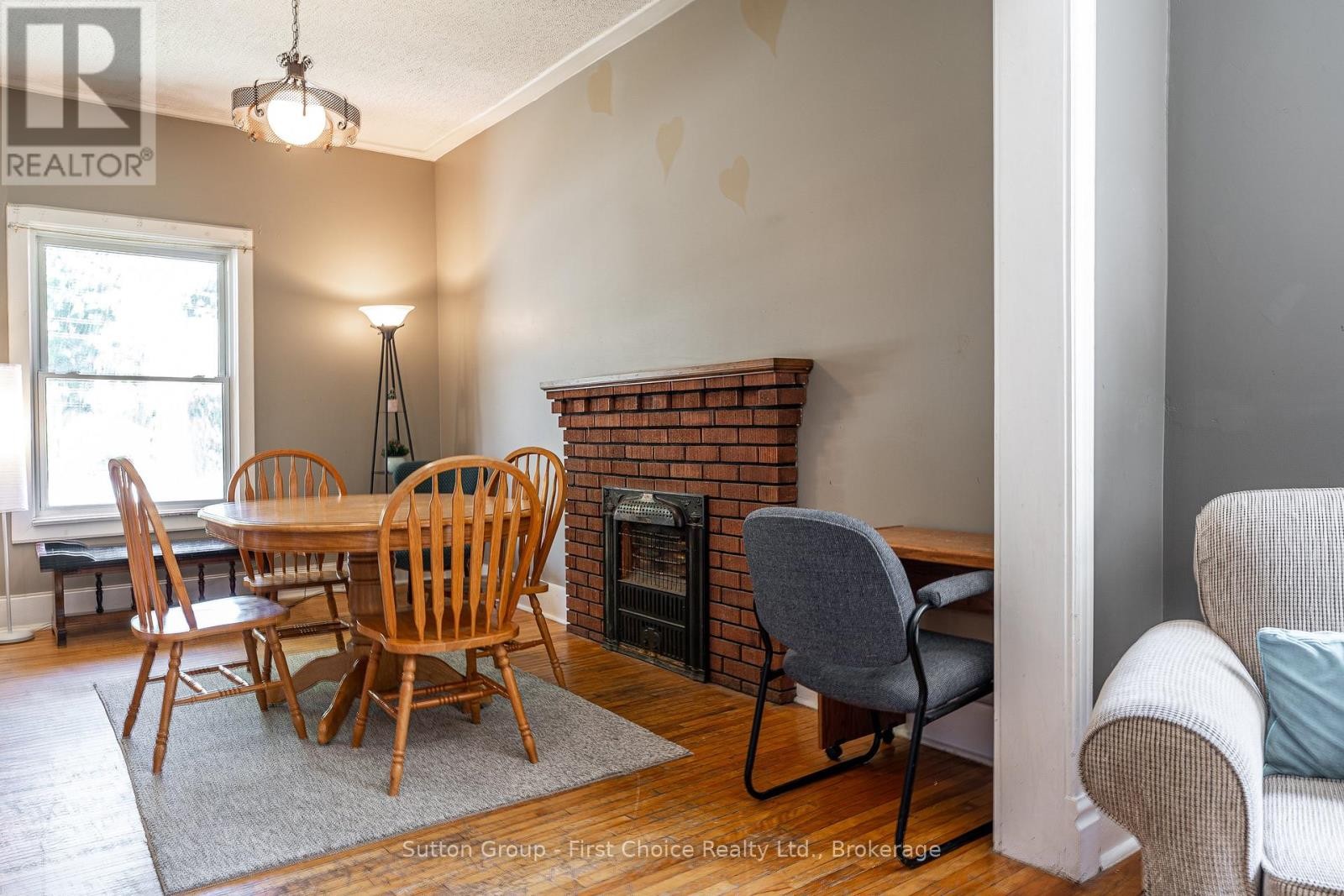 












144 ROMEO STREET S

,
Stratford,




Ontario
N5A4S9

