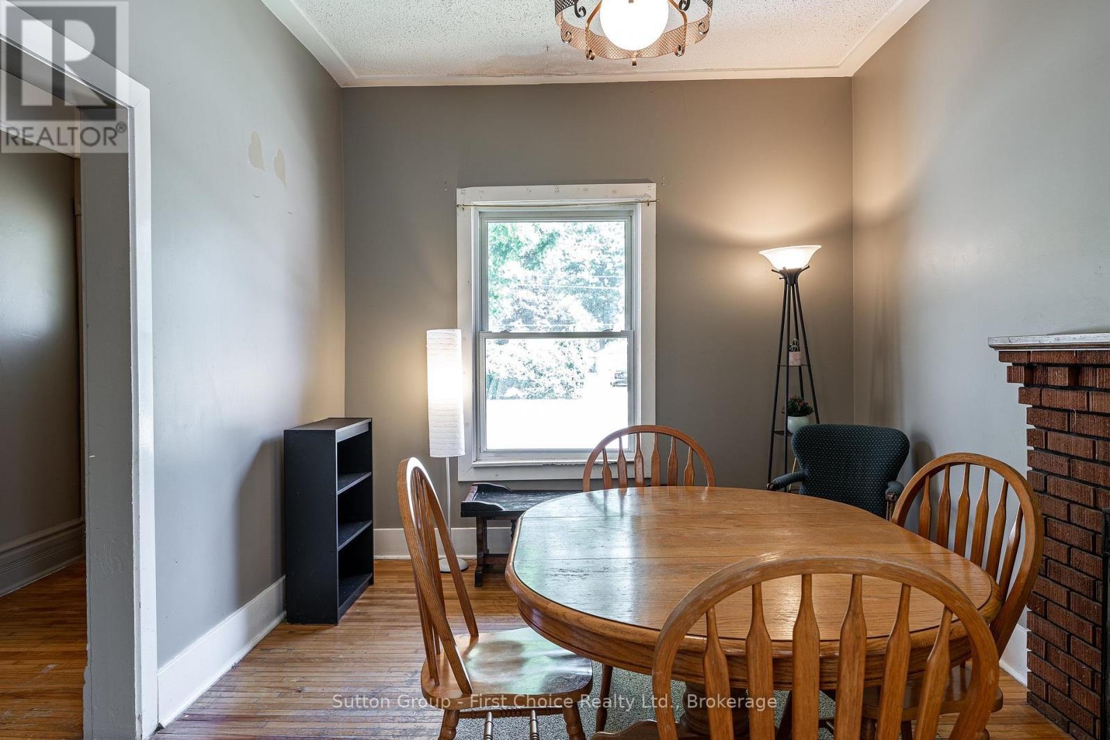 












144 ROMEO STREET S

,
Stratford,




Ontario
N5A4S9

