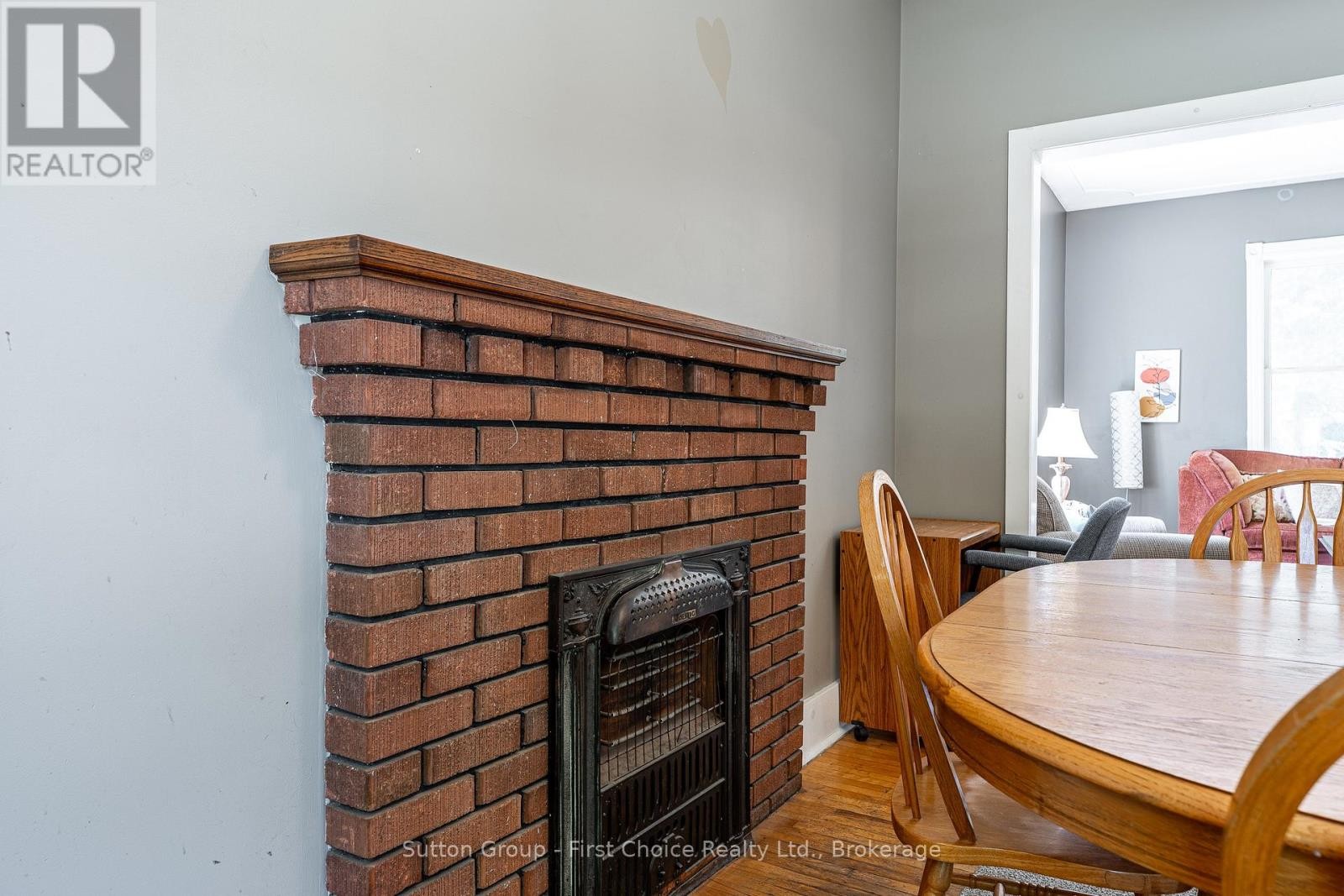 












144 ROMEO STREET S

,
Stratford,




Ontario
N5A4S9

