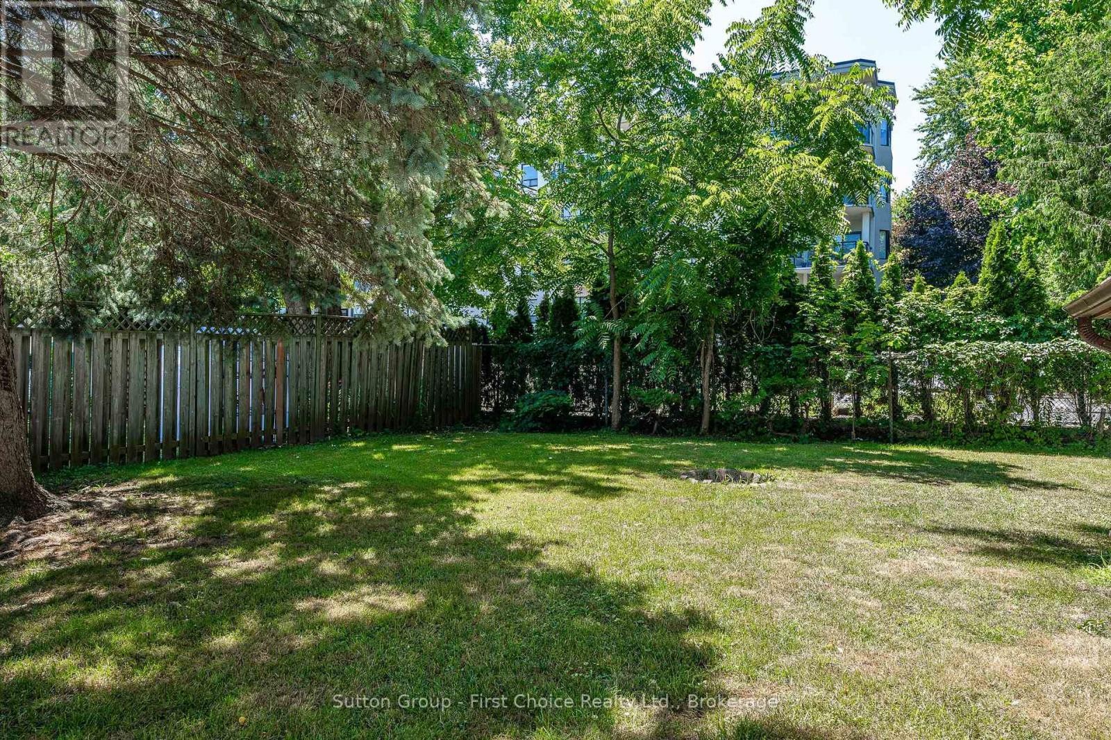 












144 ROMEO STREET S

,
Stratford,




Ontario
N5A4S9

