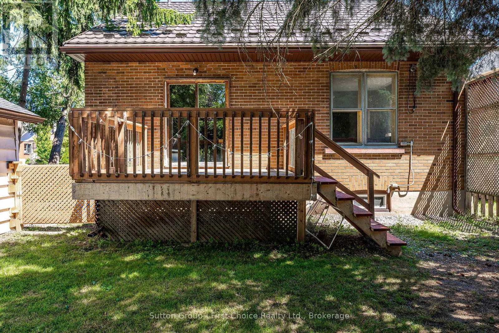 












144 ROMEO STREET S

,
Stratford,




Ontario
N5A4S9

