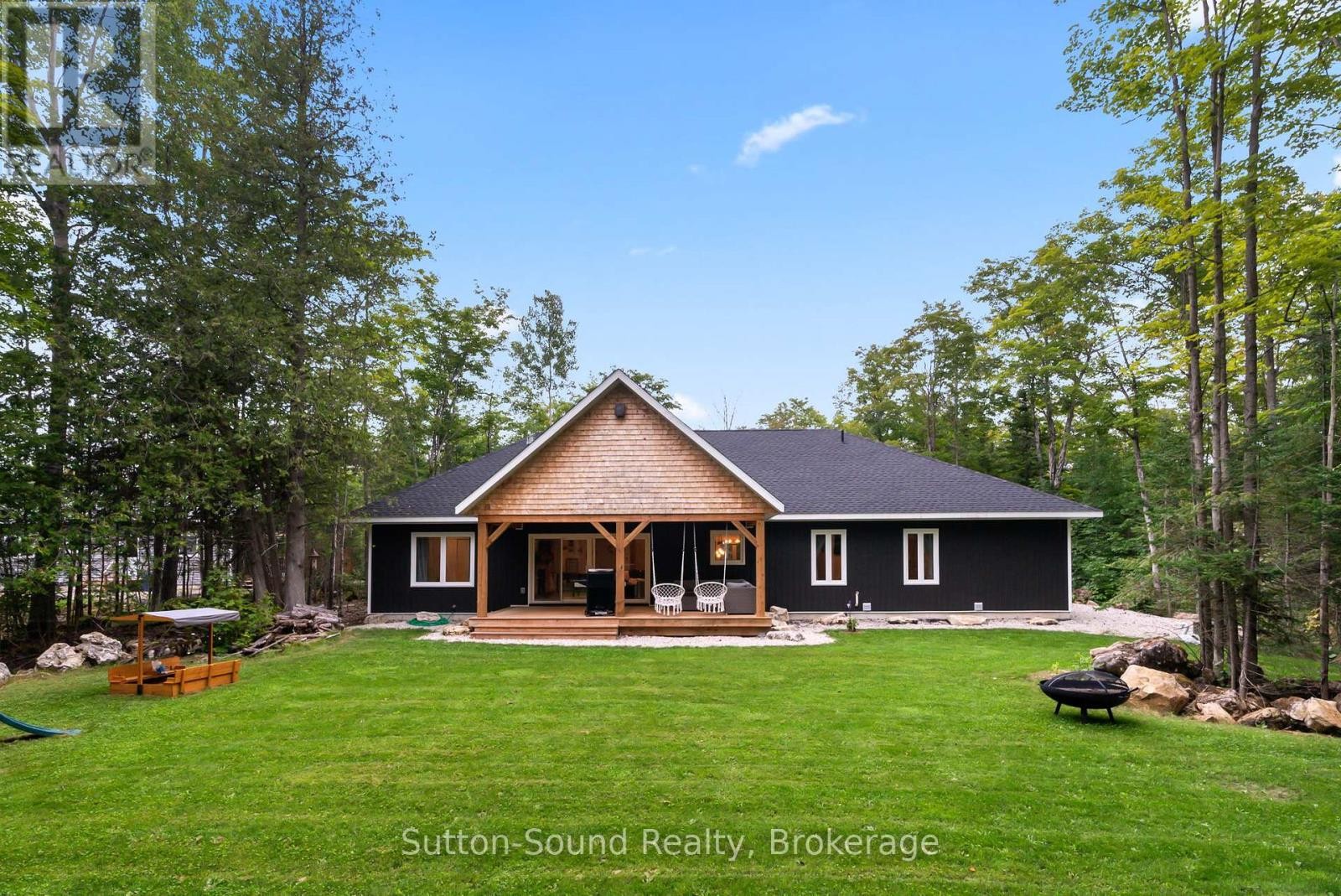 












668 BRUCE ROAD 9 ROAD

,
South Bruce Peninsula,




Ontario
N0H2T0

