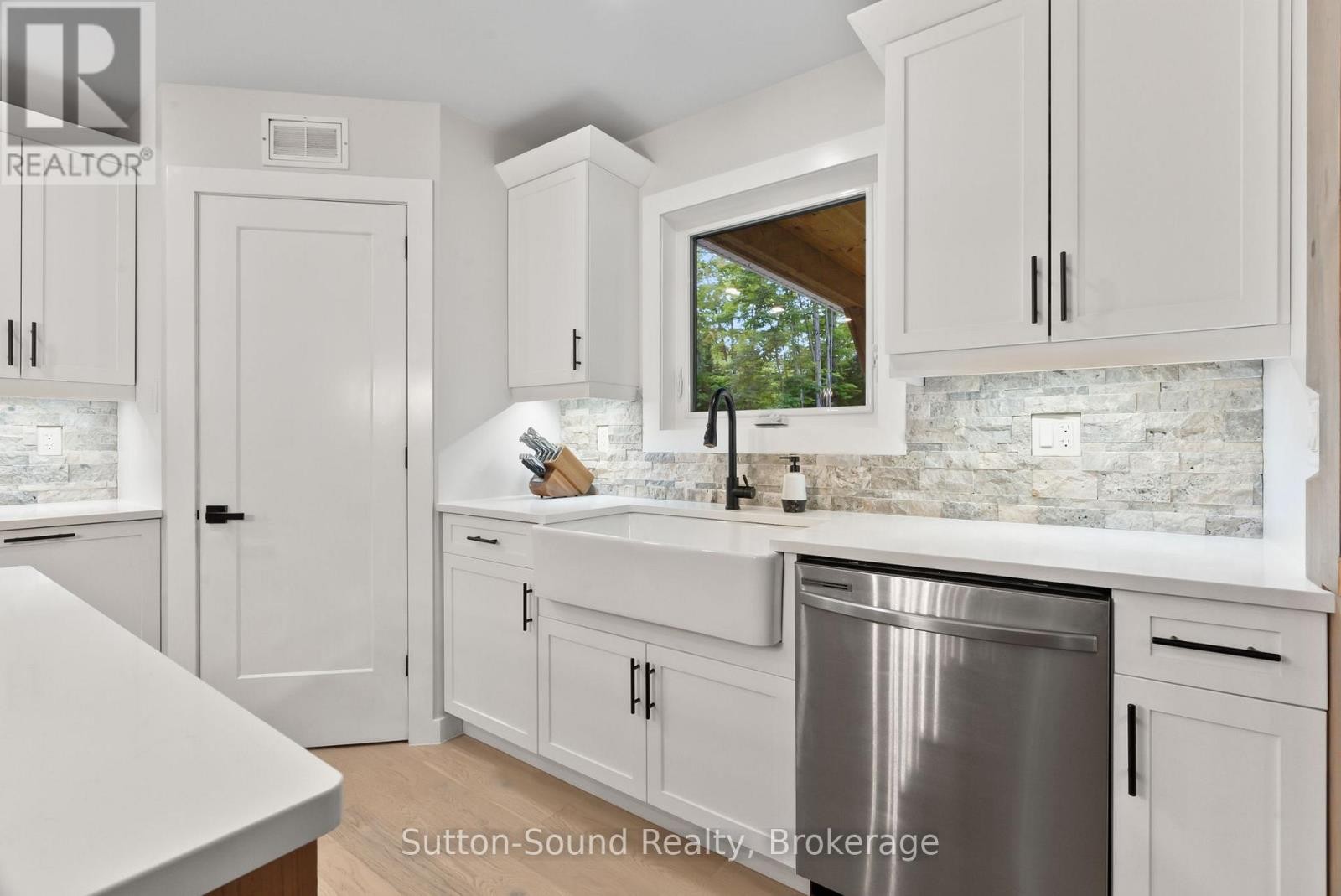 












668 BRUCE ROAD 9 ROAD

,
South Bruce Peninsula,




Ontario
N0H2T0


