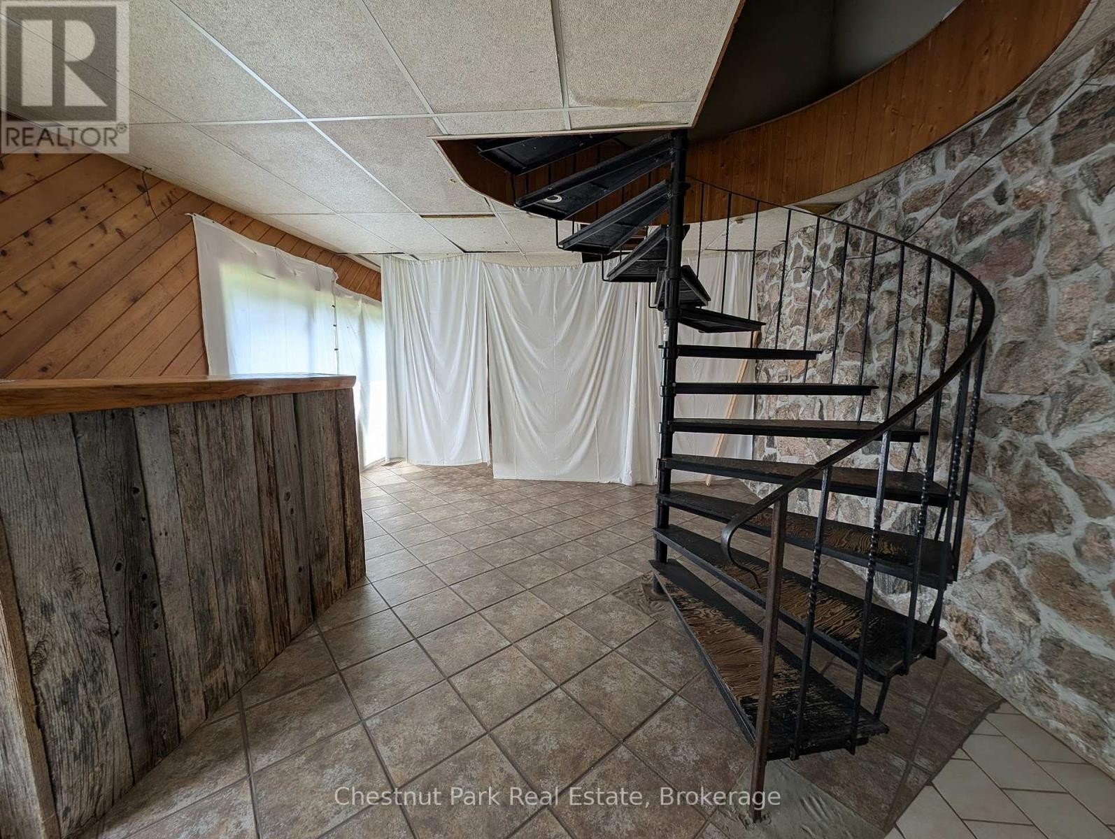 












1014 TORRANCE ROAD

,
Muskoka Lakes (Wood (Muskoka Lakes)),




Ontario
P0C1M0

