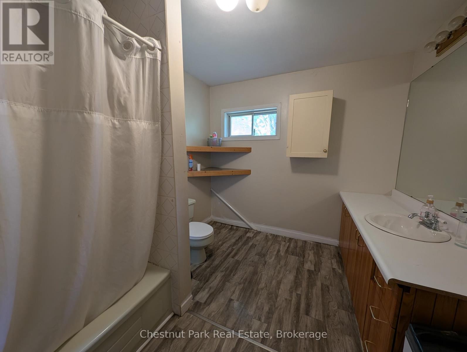 












1014 TORRANCE ROAD

,
Muskoka Lakes (Wood (Muskoka Lakes)),




Ontario
P0C1M0

