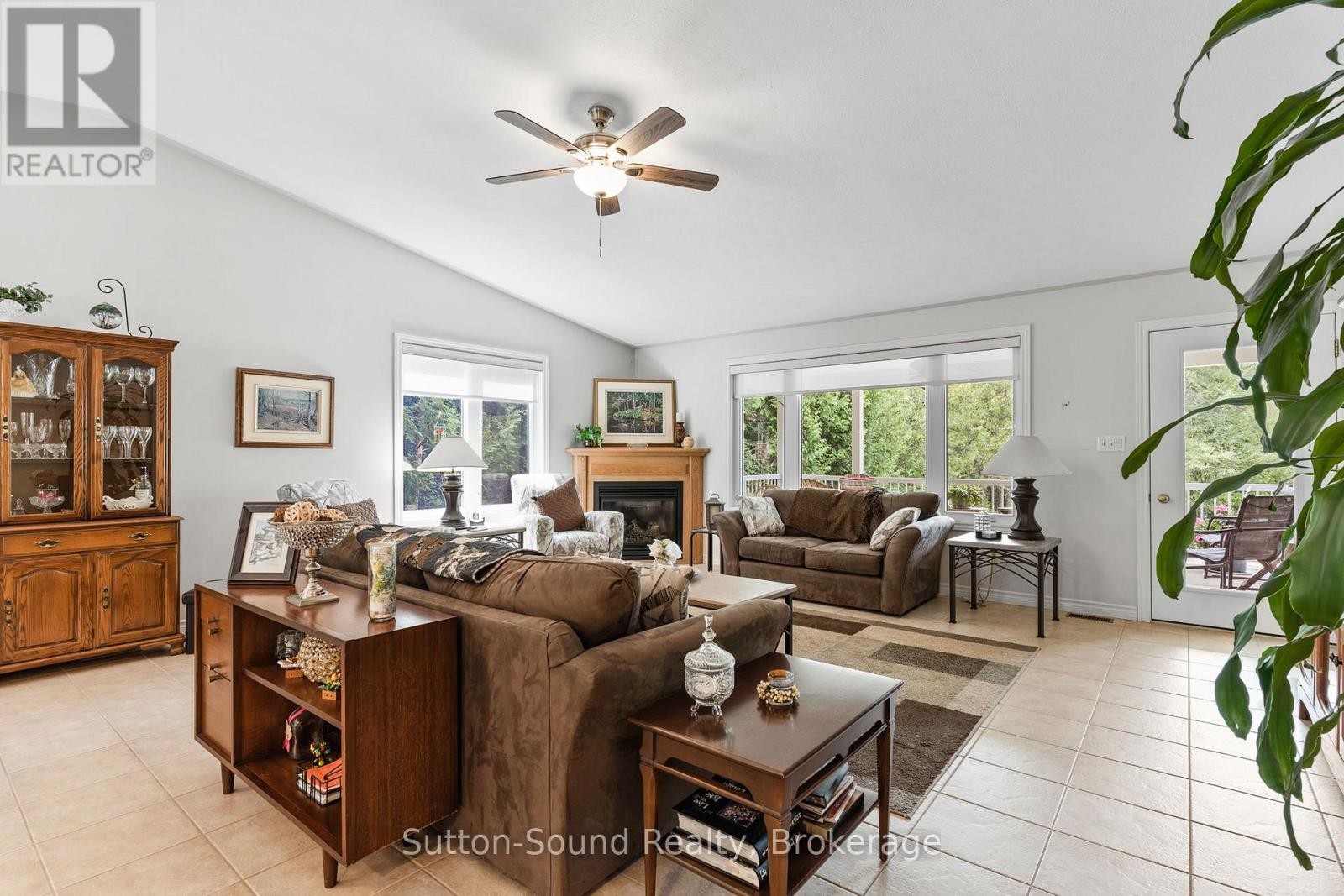 












1215 SUNSET DRIVE

,
South Bruce Peninsula,




Ontario
N0H2T0

