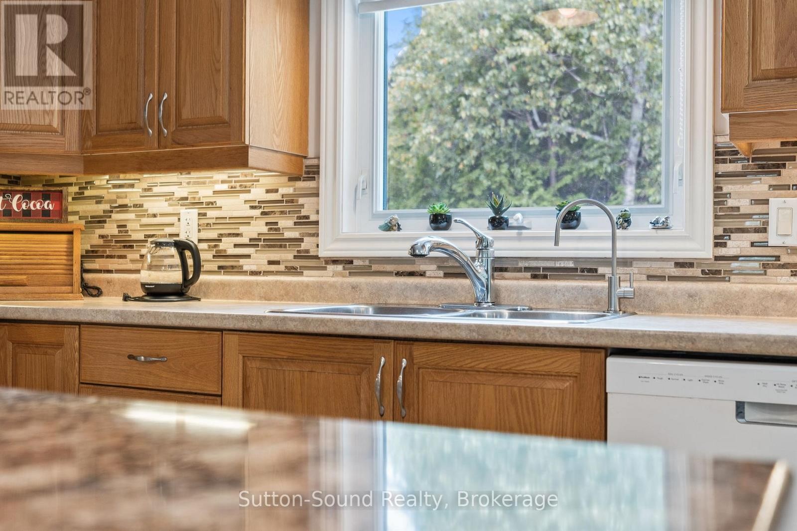 












1215 SUNSET DRIVE

,
South Bruce Peninsula,




Ontario
N0H2T0

