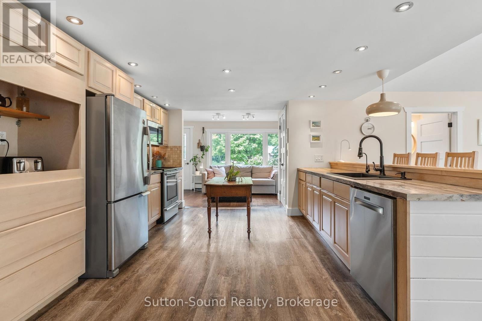 












87 MEADOWLAND ROAD

,
South Bruce Peninsula,




Ontario
N0H2T0

