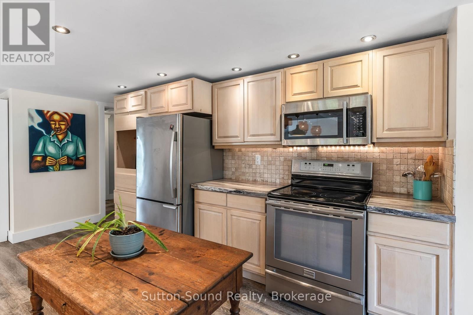 












87 MEADOWLAND ROAD

,
South Bruce Peninsula,




Ontario
N0H2T0

