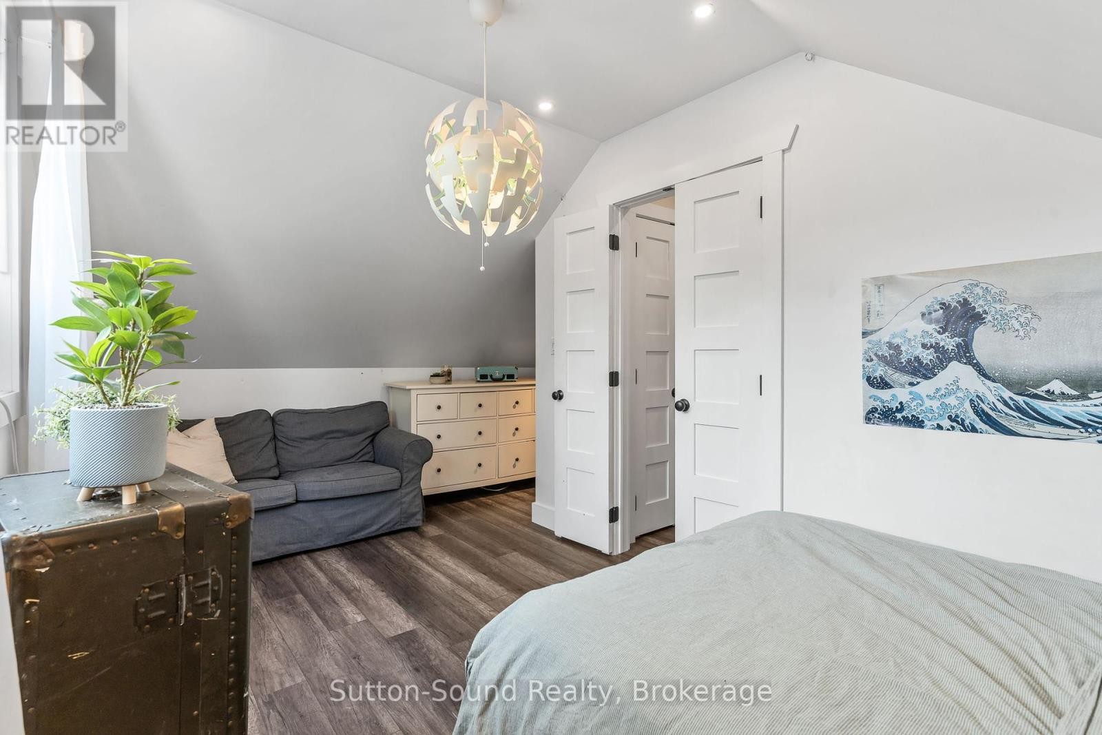 












87 MEADOWLAND ROAD

,
South Bruce Peninsula,




Ontario
N0H2T0

