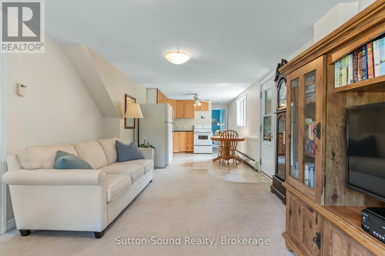 












87 MEADOWLAND ROAD

,
South Bruce Peninsula,




Ontario
N0H2T0

