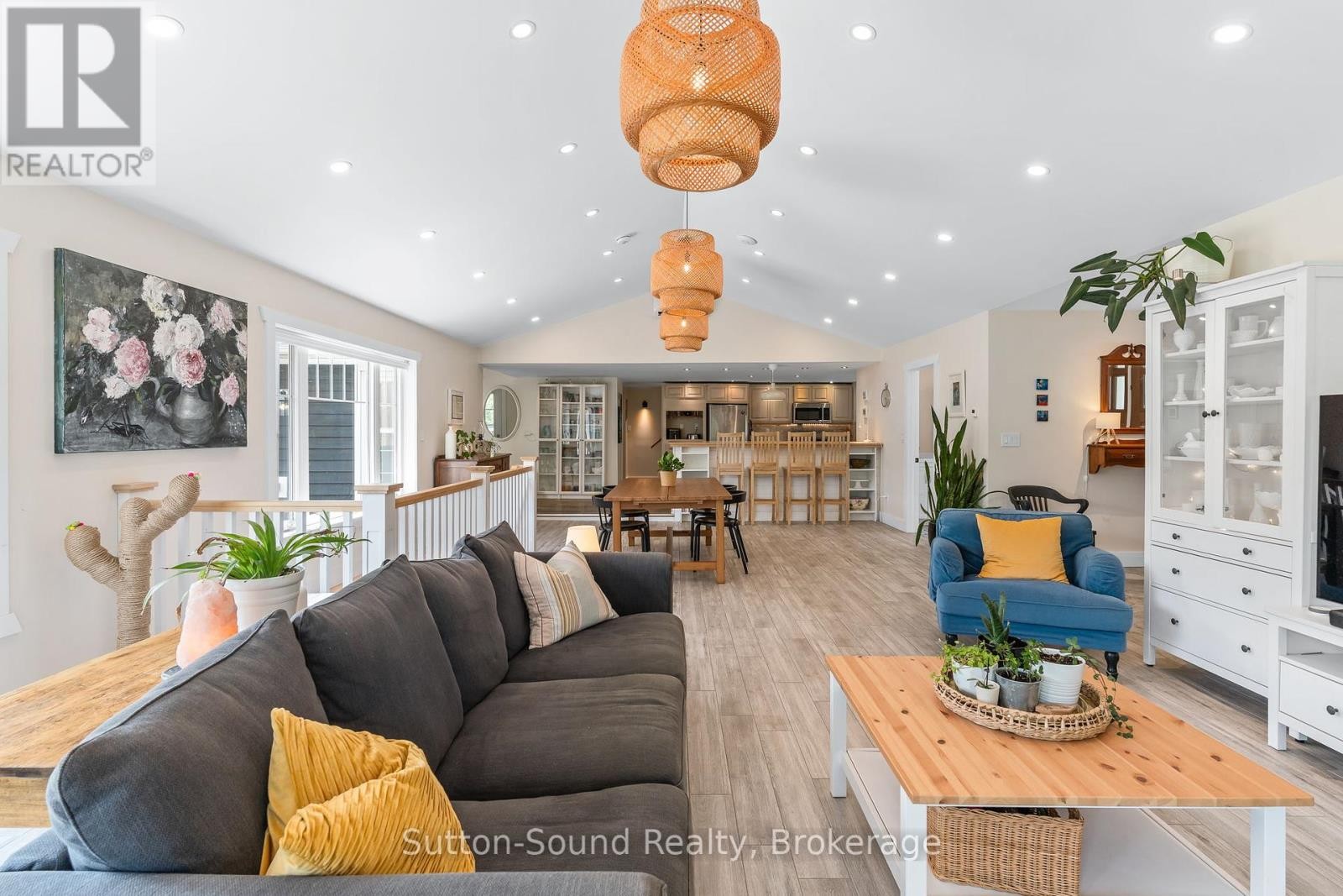 












87 MEADOWLAND ROAD

,
South Bruce Peninsula,




Ontario
N0H2T0

